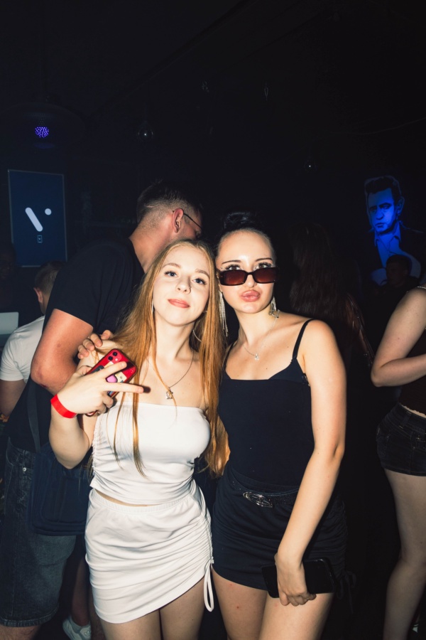 Russische Party in Frankfurt, MONDAE CLUB — vpiska, 18.07.2026 (Foto 12 von 61)
