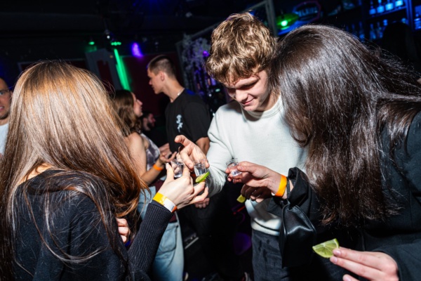 Russische Party in Frankfurt, Mondae Club — vpiska, 03.10.2026 (Foto 19 von 104)